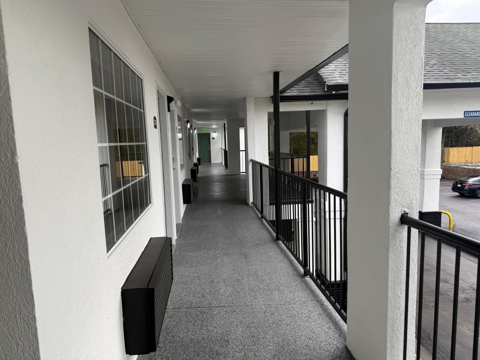 Magnolia Bay Hotel & Suites Jonesboro Buitenkant foto