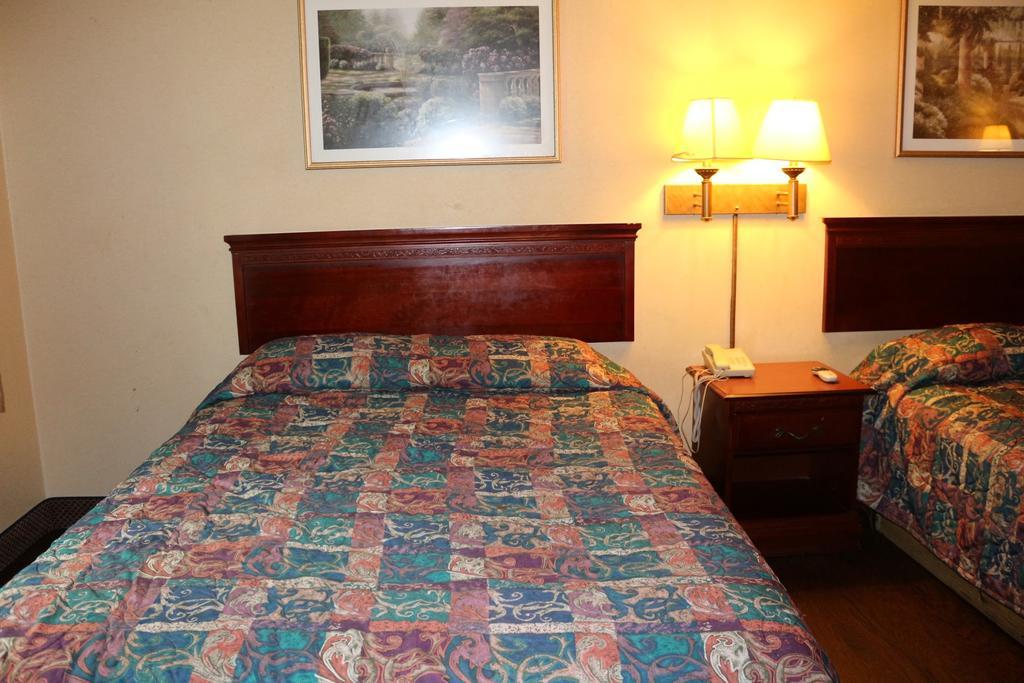 Magnolia Bay Hotel & Suites Jonesboro Buitenkant foto
