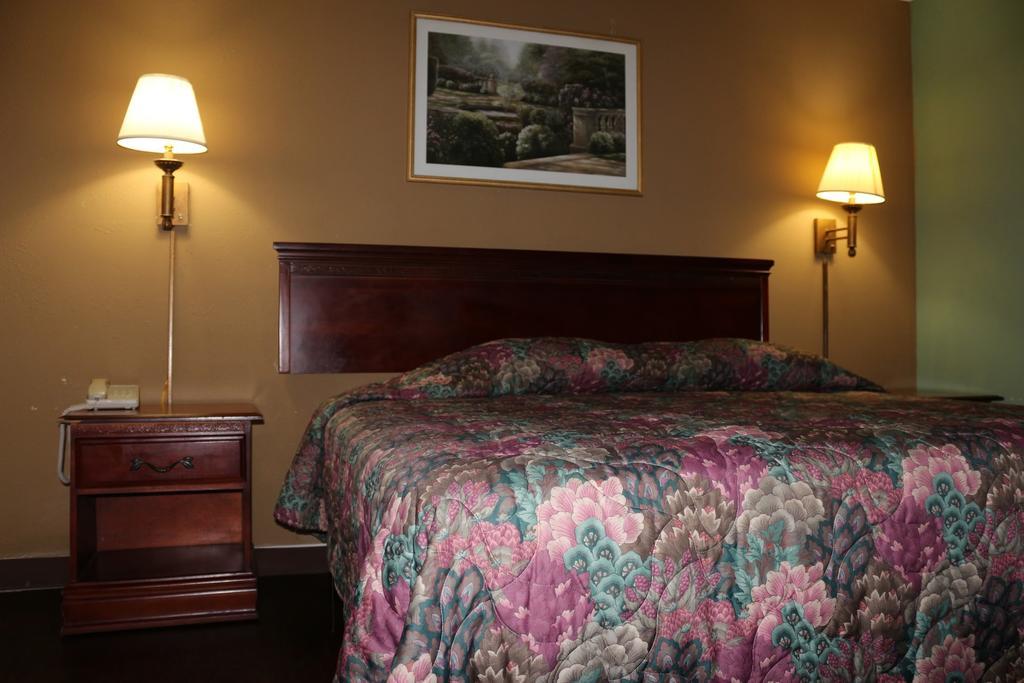 Magnolia Bay Hotel & Suites Jonesboro Buitenkant foto