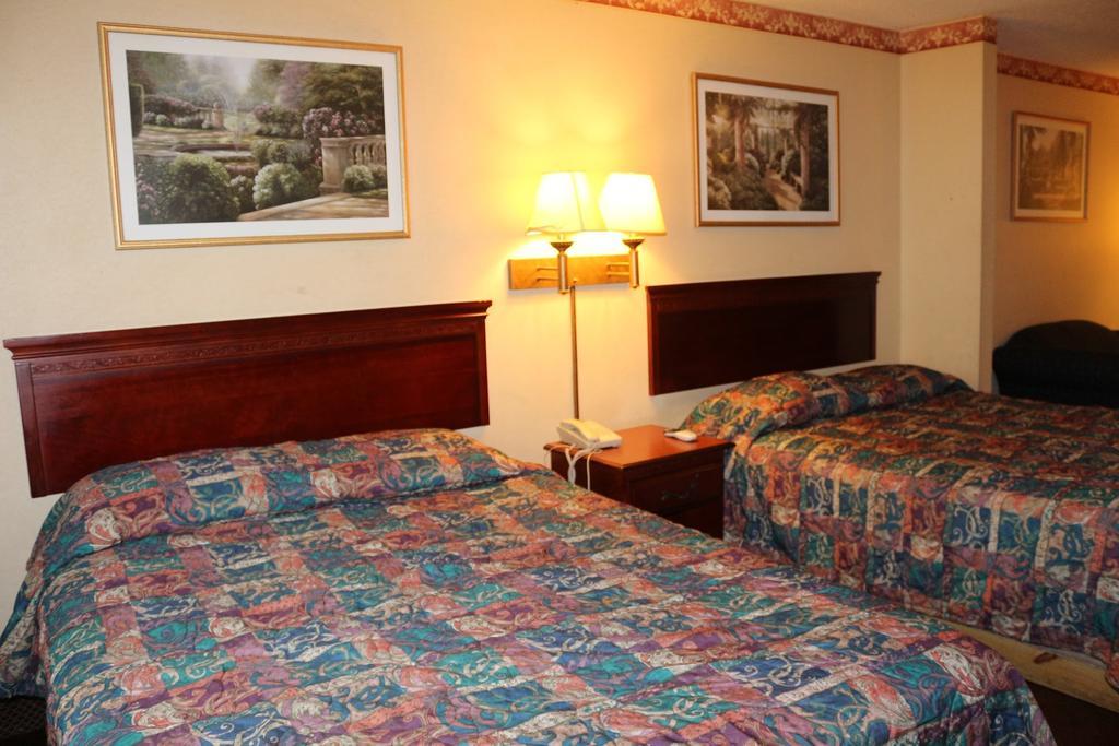 Magnolia Bay Hotel & Suites Jonesboro Buitenkant foto