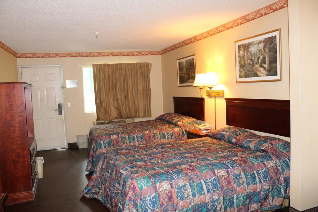 Magnolia Bay Hotel & Suites Jonesboro Buitenkant foto