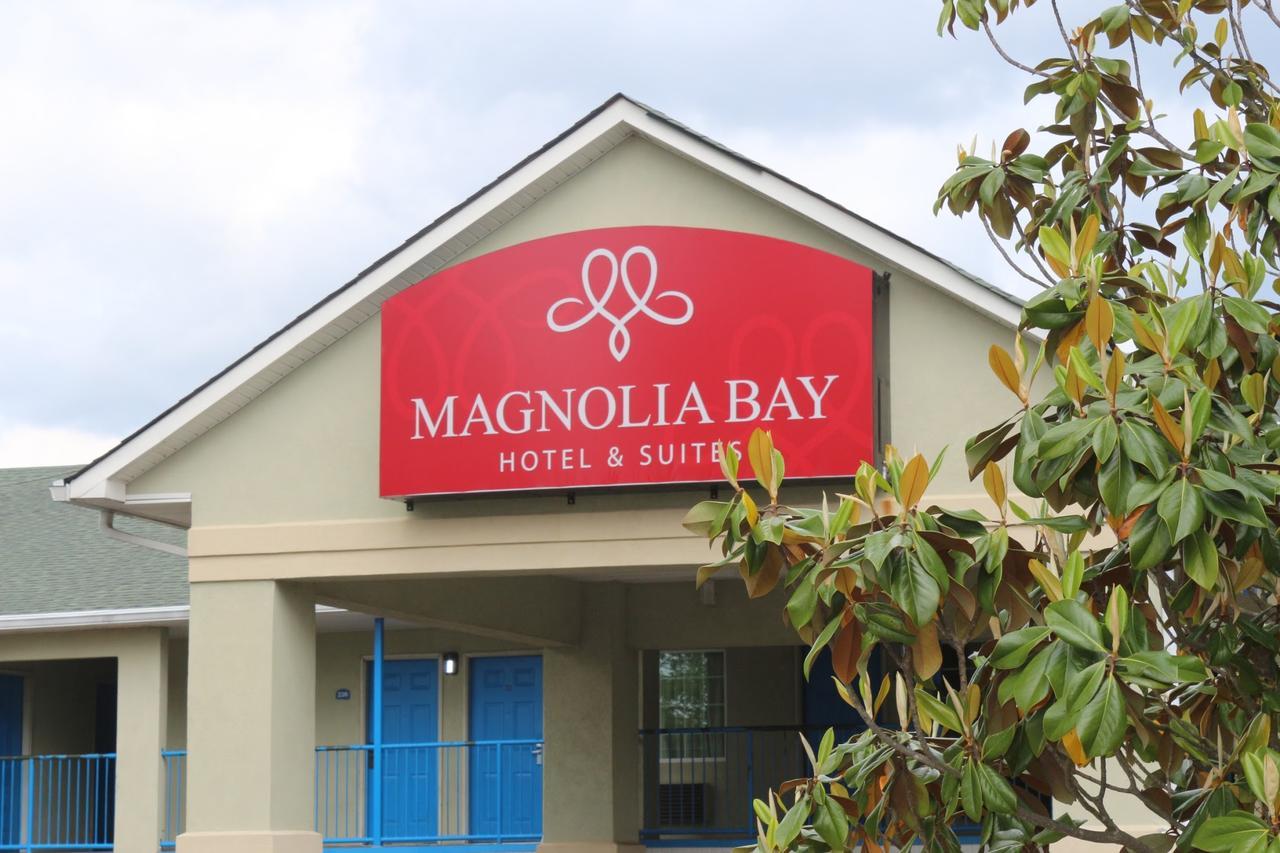 Magnolia Bay Hotel & Suites Jonesboro Buitenkant foto