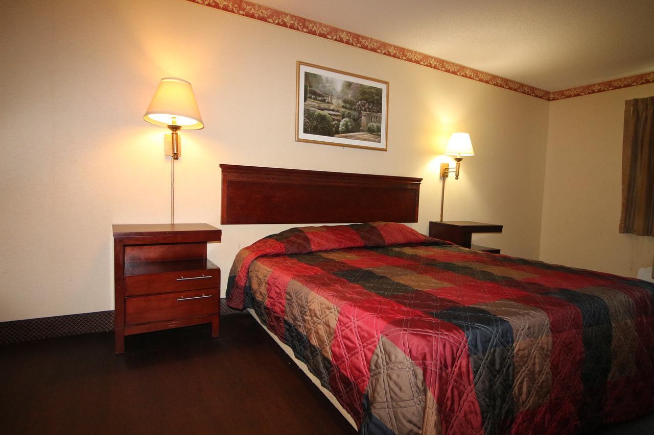 Magnolia Bay Hotel & Suites Jonesboro Buitenkant foto