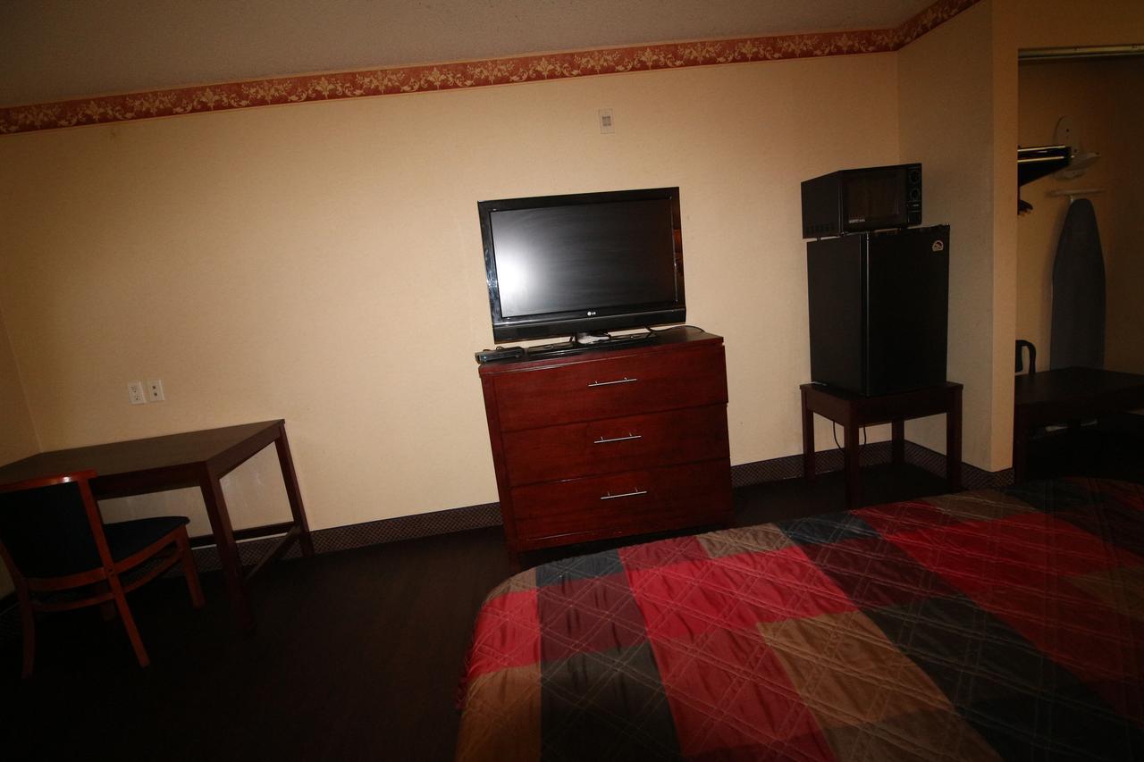 Magnolia Bay Hotel & Suites Jonesboro Buitenkant foto